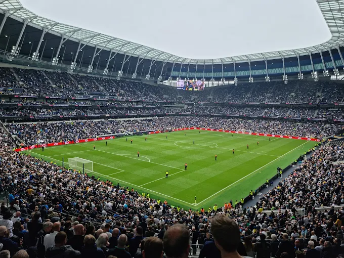 Tottenham Hotspur Stadium: Londons arkitektoniske vidunder og fremtiden til s...